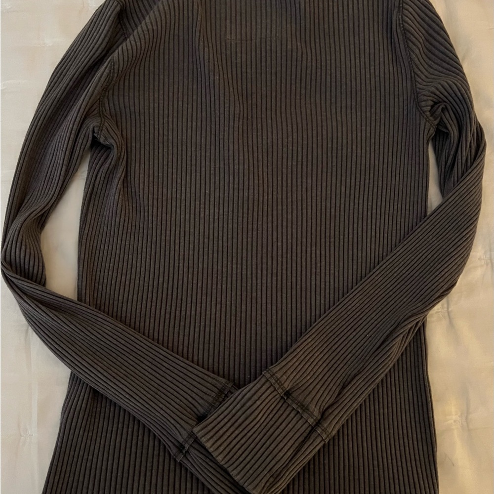 Distressed Style Long Sleeve Ribbed Top - Picture 3 of 3